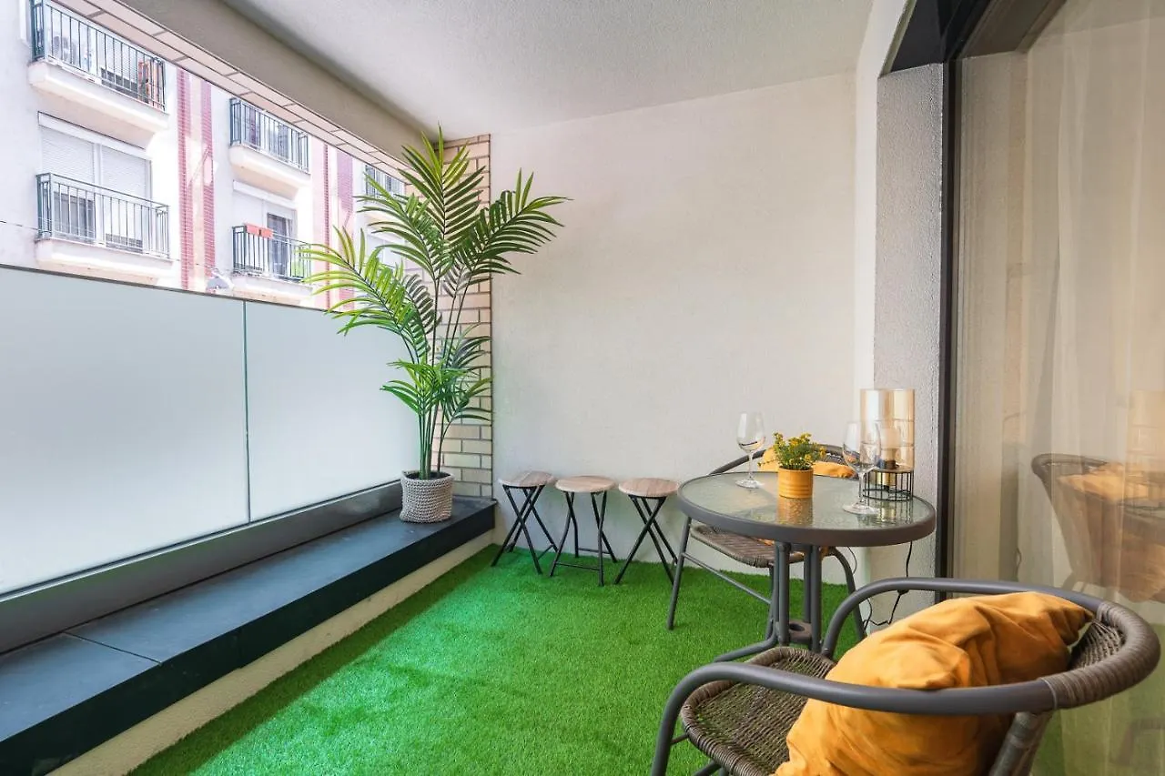 Modern Newly-Built Home By The New York Cafe Budapest