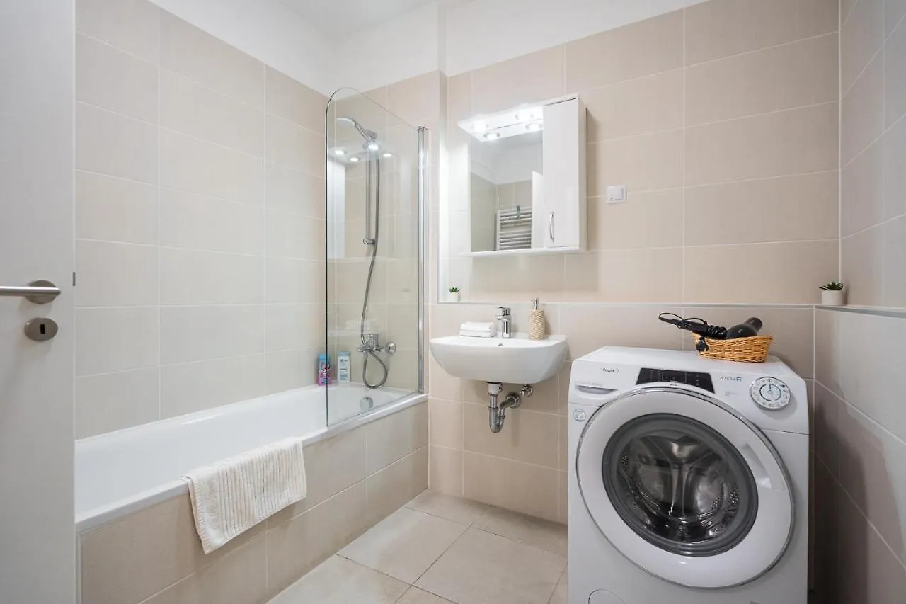 Apartamento Modern Newly-Built Home By The New York Cafe Budapeste